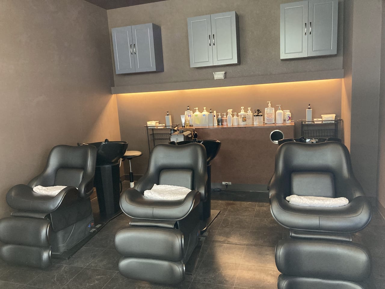 Hair Lounge BULAN　フルフラットなシャンプー台