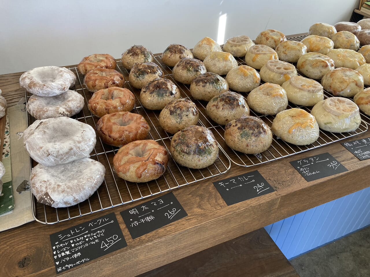 manana bagel開店時に並ぶベーグル