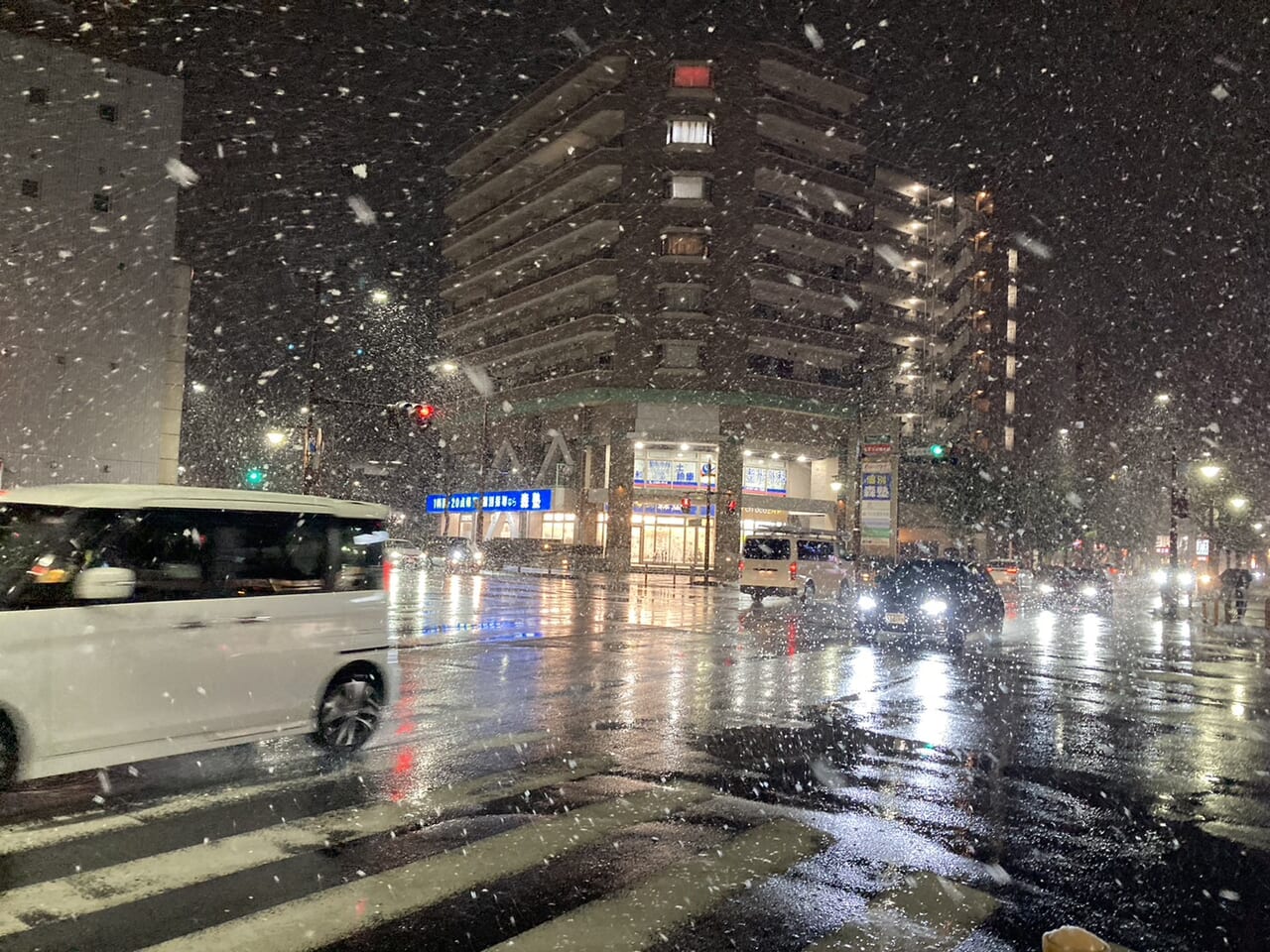 鎌ケ谷駅前交差点