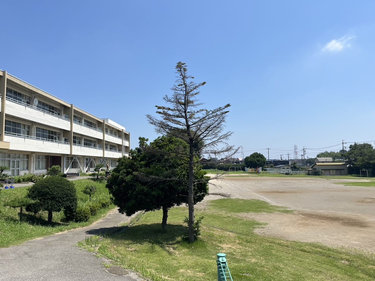 白井第一小学校