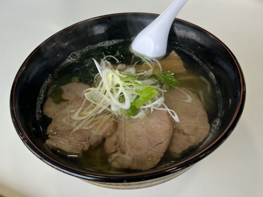 ひまわりラーメン塩チャーシュー