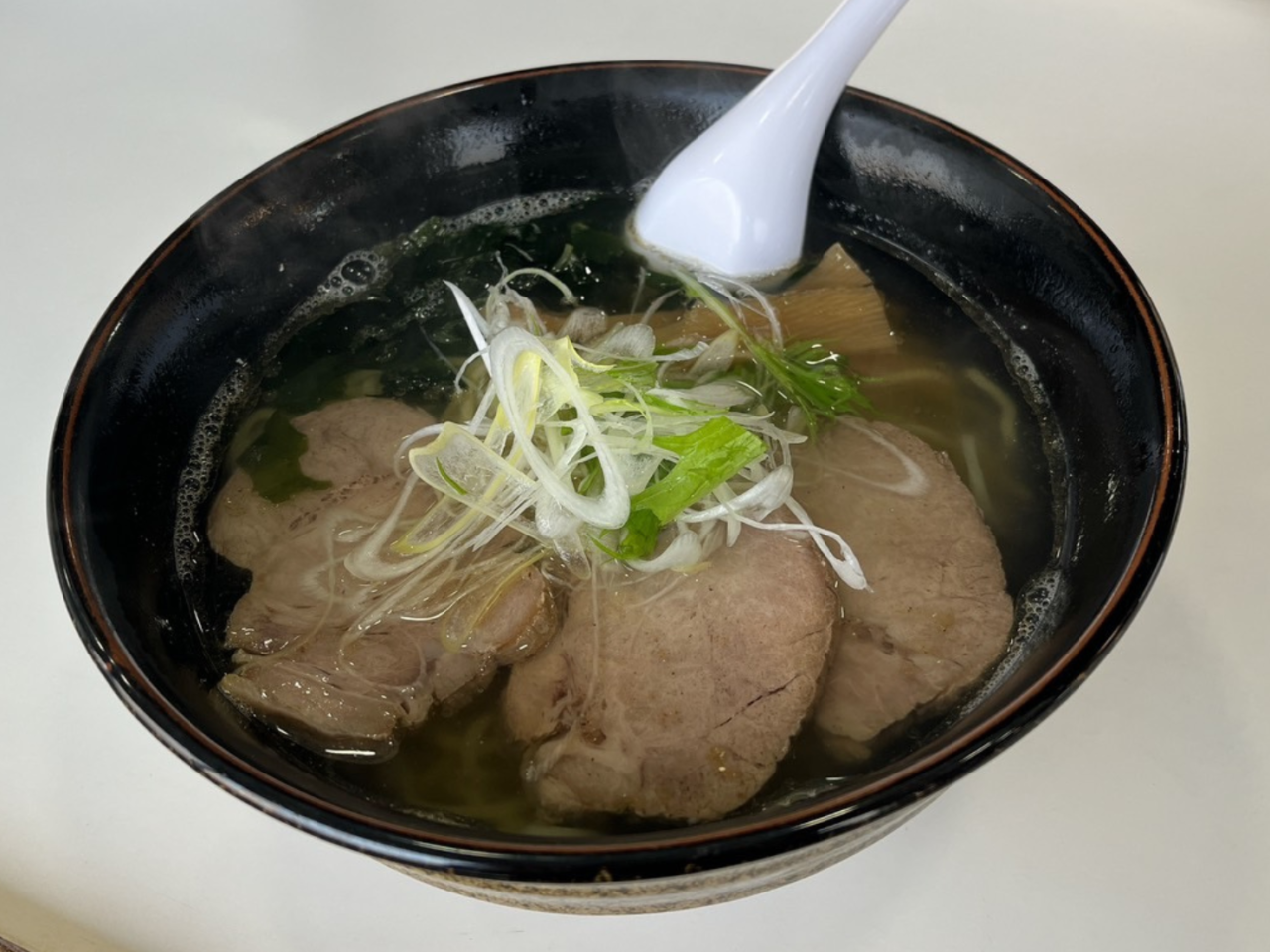 ひまわりラーメン塩チャーシュー