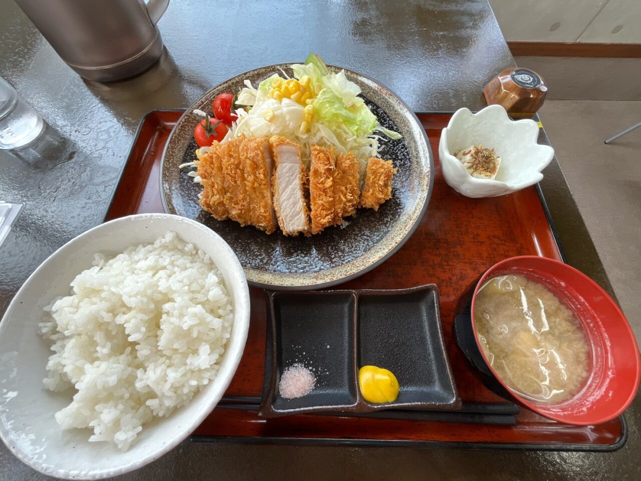 ロースかつ定食
