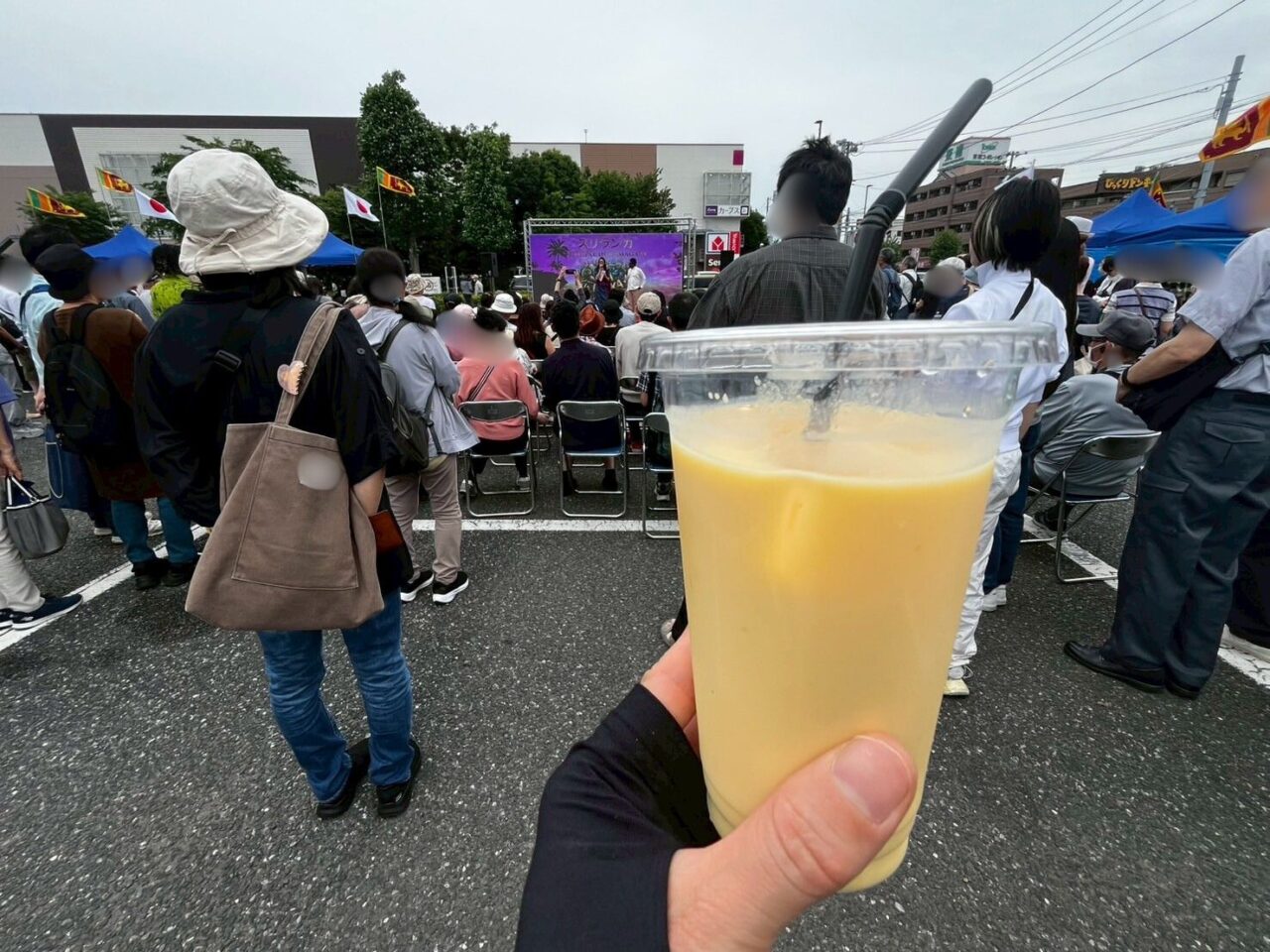 マンゴーラッシー