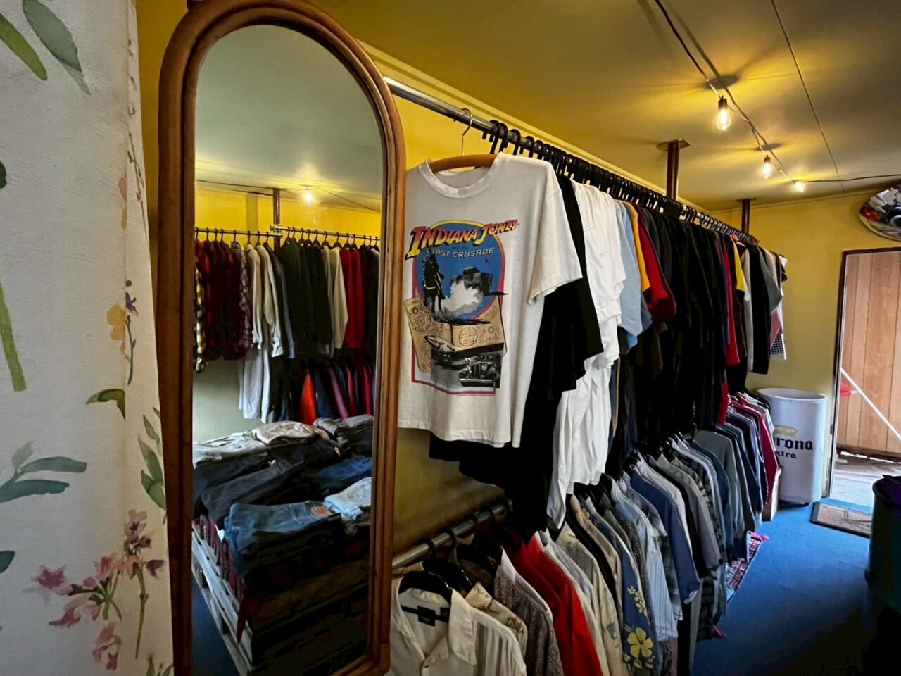 古着屋ふたごSHOP店内