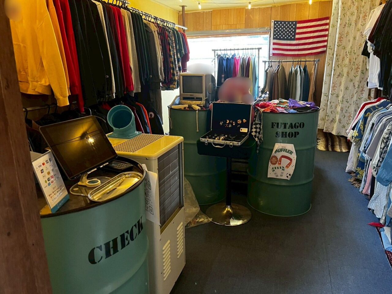 古着屋ふたごSHOP店内
