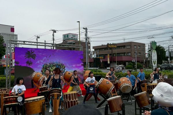 スリランカフェスティバルでの演奏