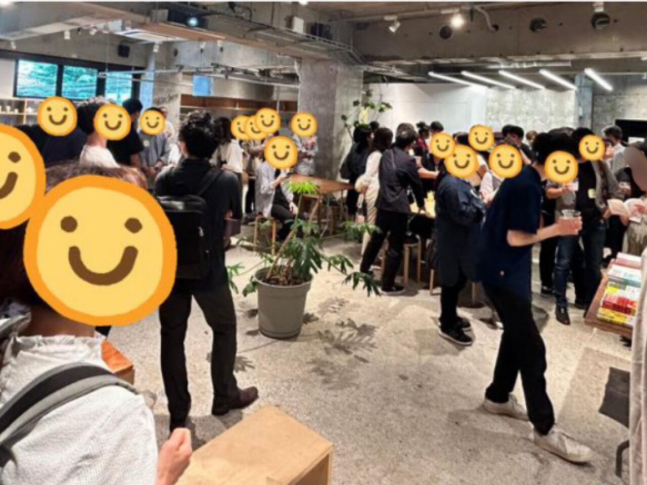 イベントには多くの来場者が