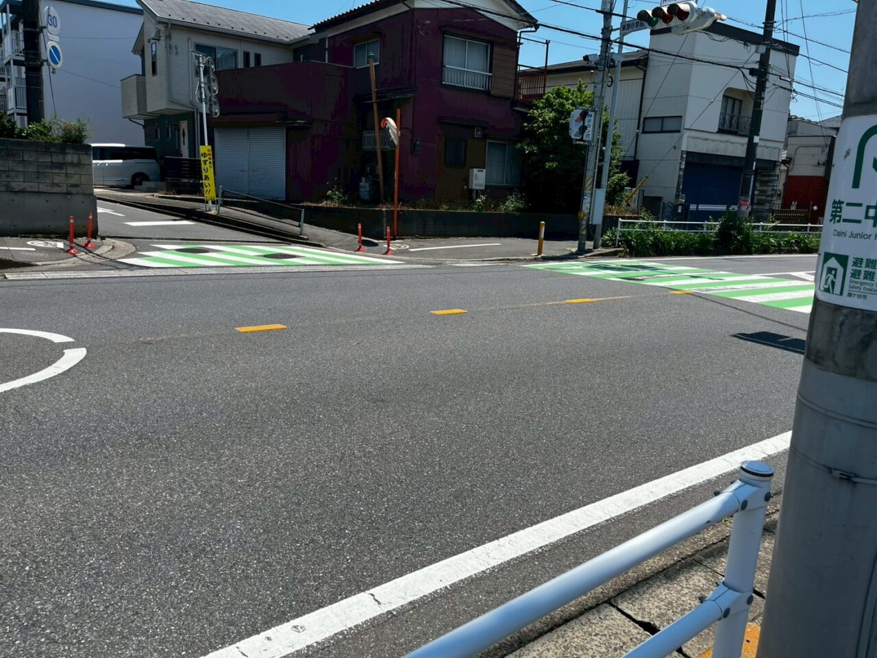 西松屋近く横断歩道