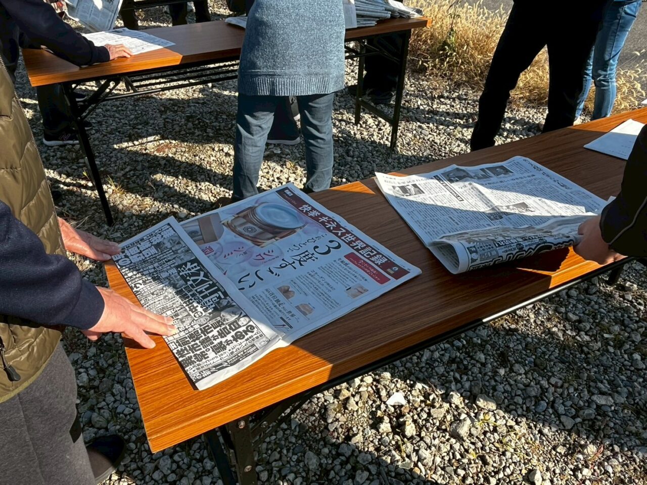 新聞紙で作る防災スリッパ講習