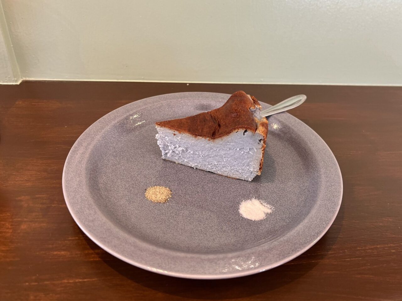 ブルーバスクチーズケーキ