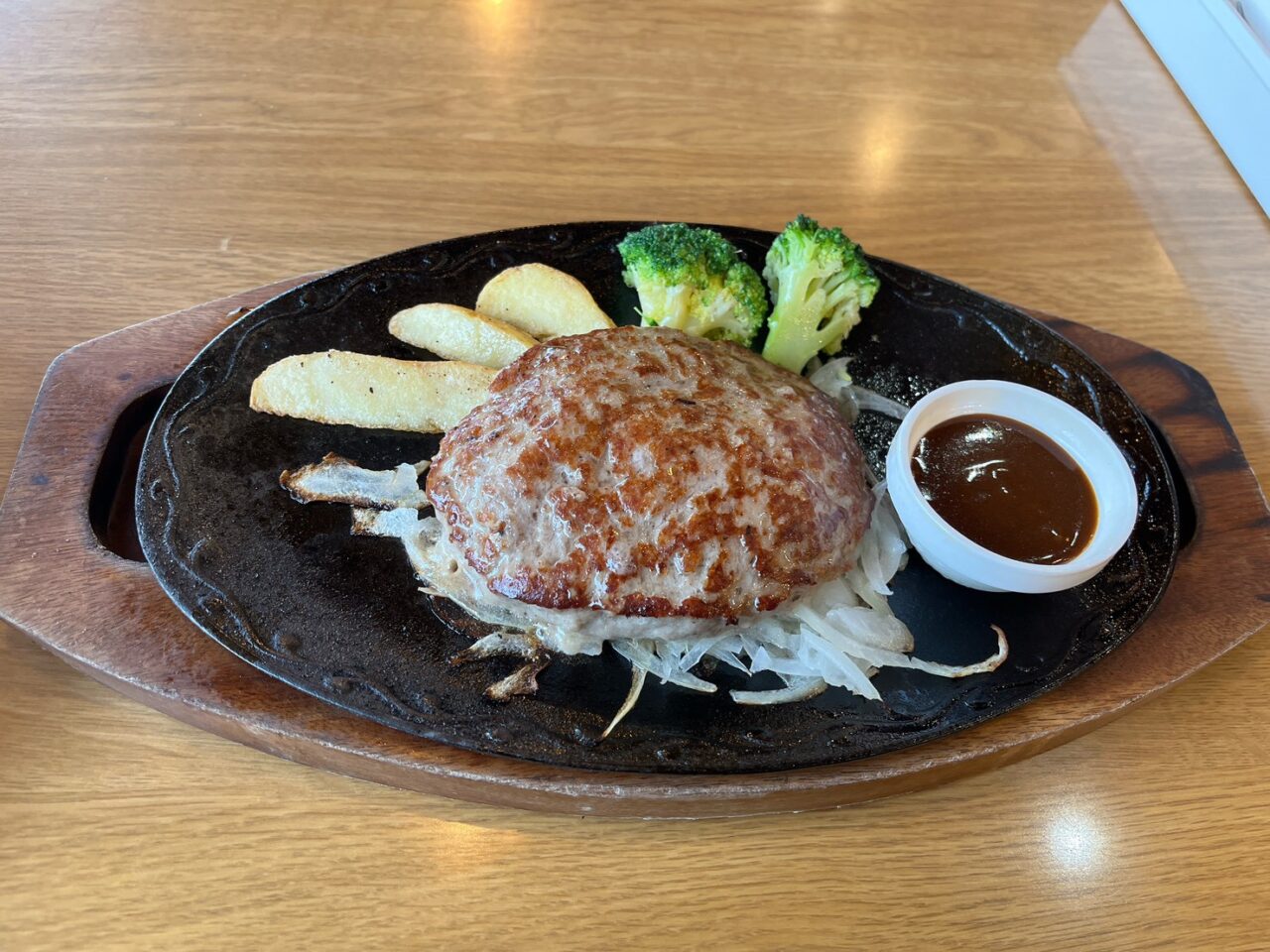 デミグラスハンバーグ